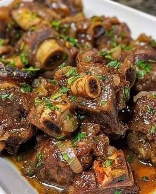Braised Oxtail Recipe 492363552_704175332177709_1371833773034810202_n